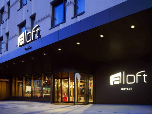 Aloft-Hotel-Muenchen-Aussenansicht.jpg